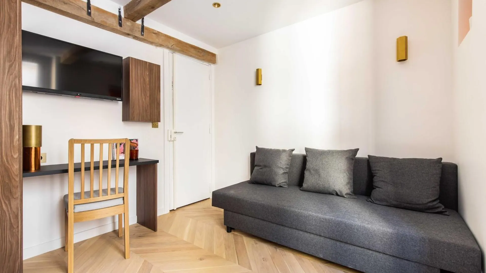 Paris Centre - Batignolles contacts
